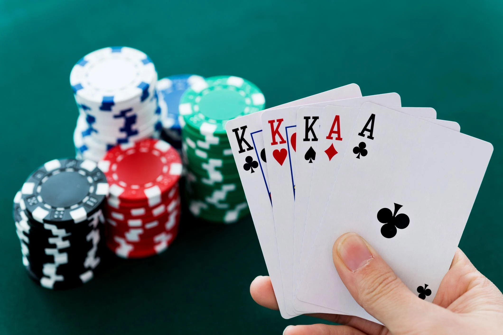 Deretan Jenis-jenis Game Judi Poker Online Paling Populer Dan Diminati